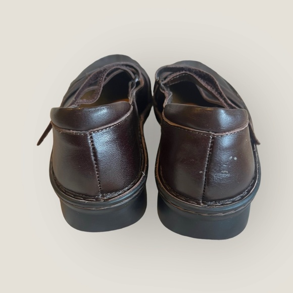 NAOT Brown Leather Mary Jane Shoe  Comfort Flat Sz EU 39/ US Size 8-8.5 - Picture 10 of 12